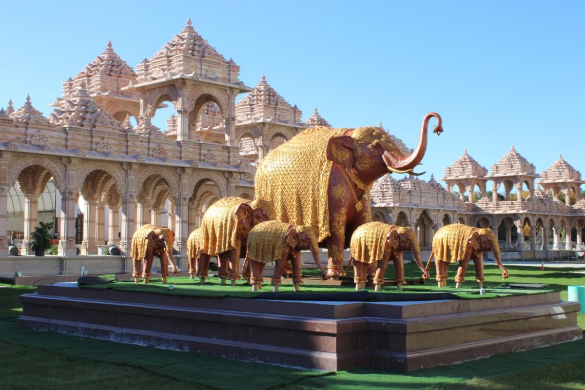 Statues of Glamorized elephants, a symbolic representation of Ganesh god