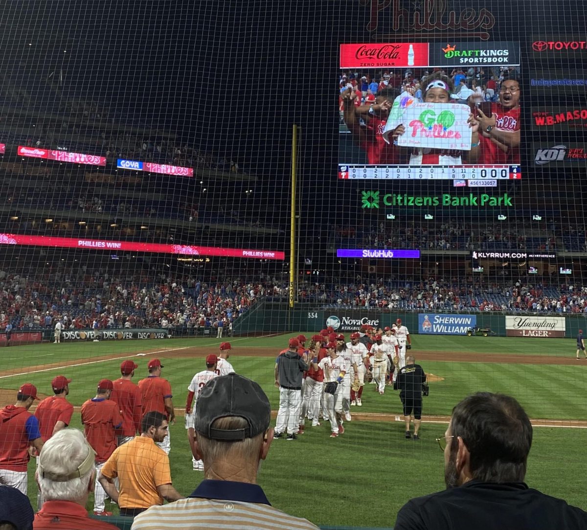 Phillies fans show their support from Citizens Bank Park 