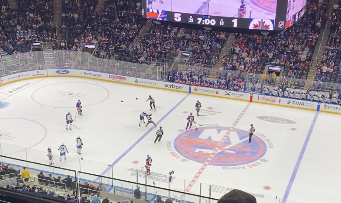 Players fighting during New York Islanders vs. Winnipeg Jets